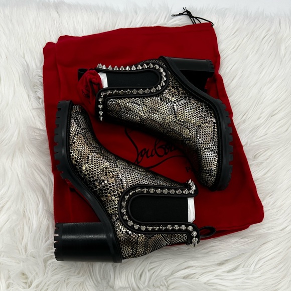 CHRISTIAN LOUBOUTIN | Crapahutta Spiked Snakeskin-Embossed Suede Chelsea Boots - Picture 5 of 10
